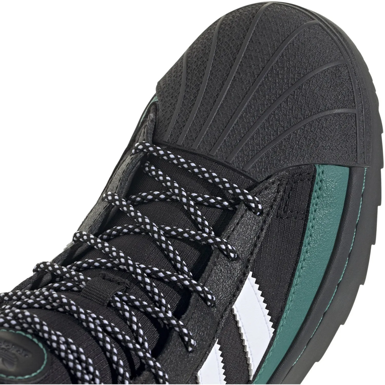 adidas Originals Core black/White/Active Green Superstar Winter Trek J Boots