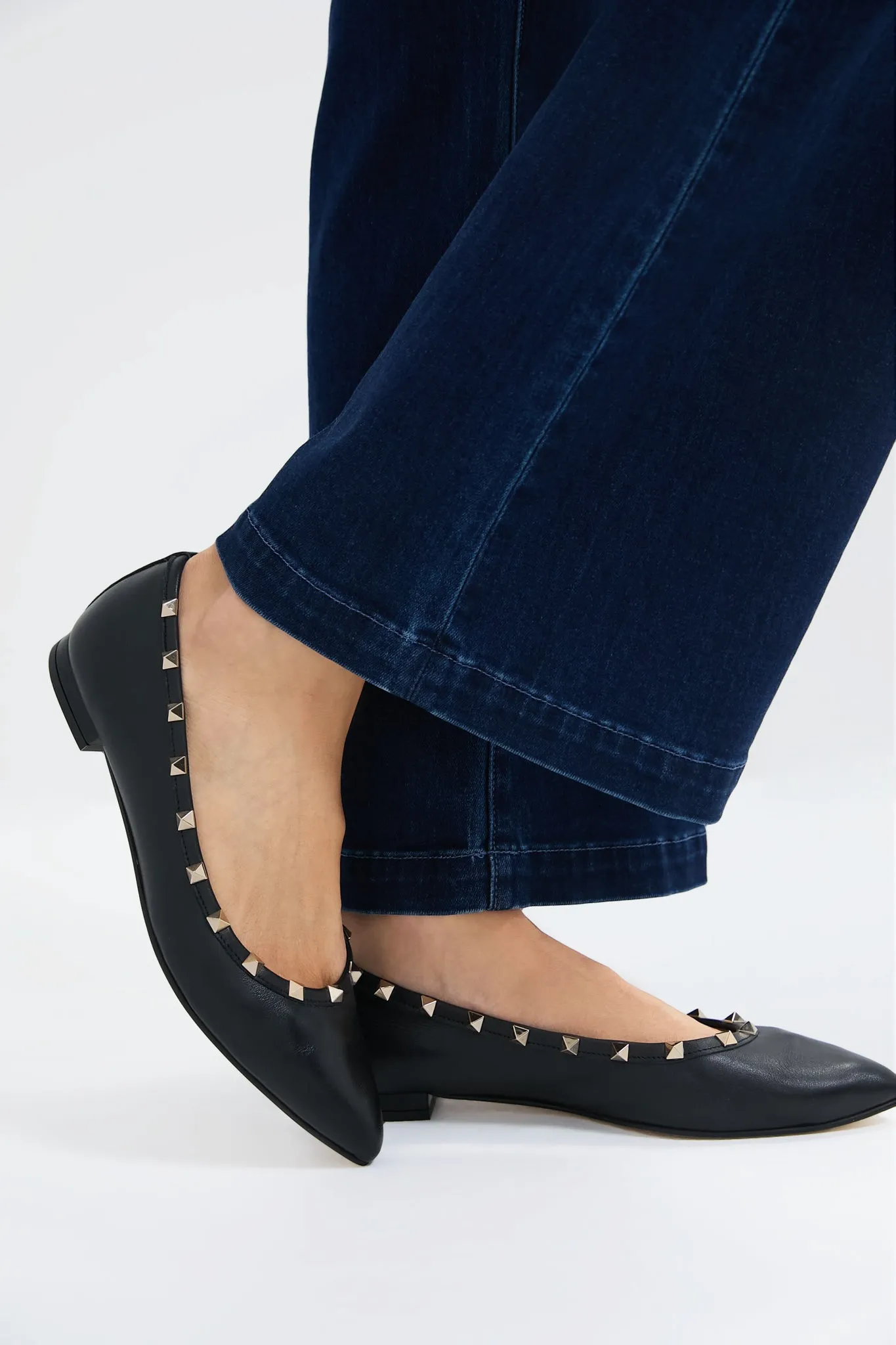 Black Nisim Flats