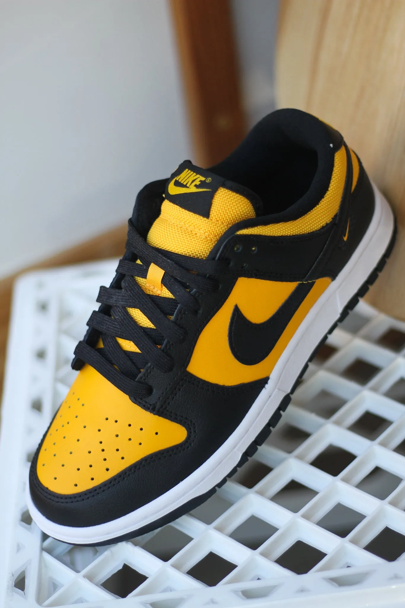 DUNK LOW "UNIVERSITY GOLD"