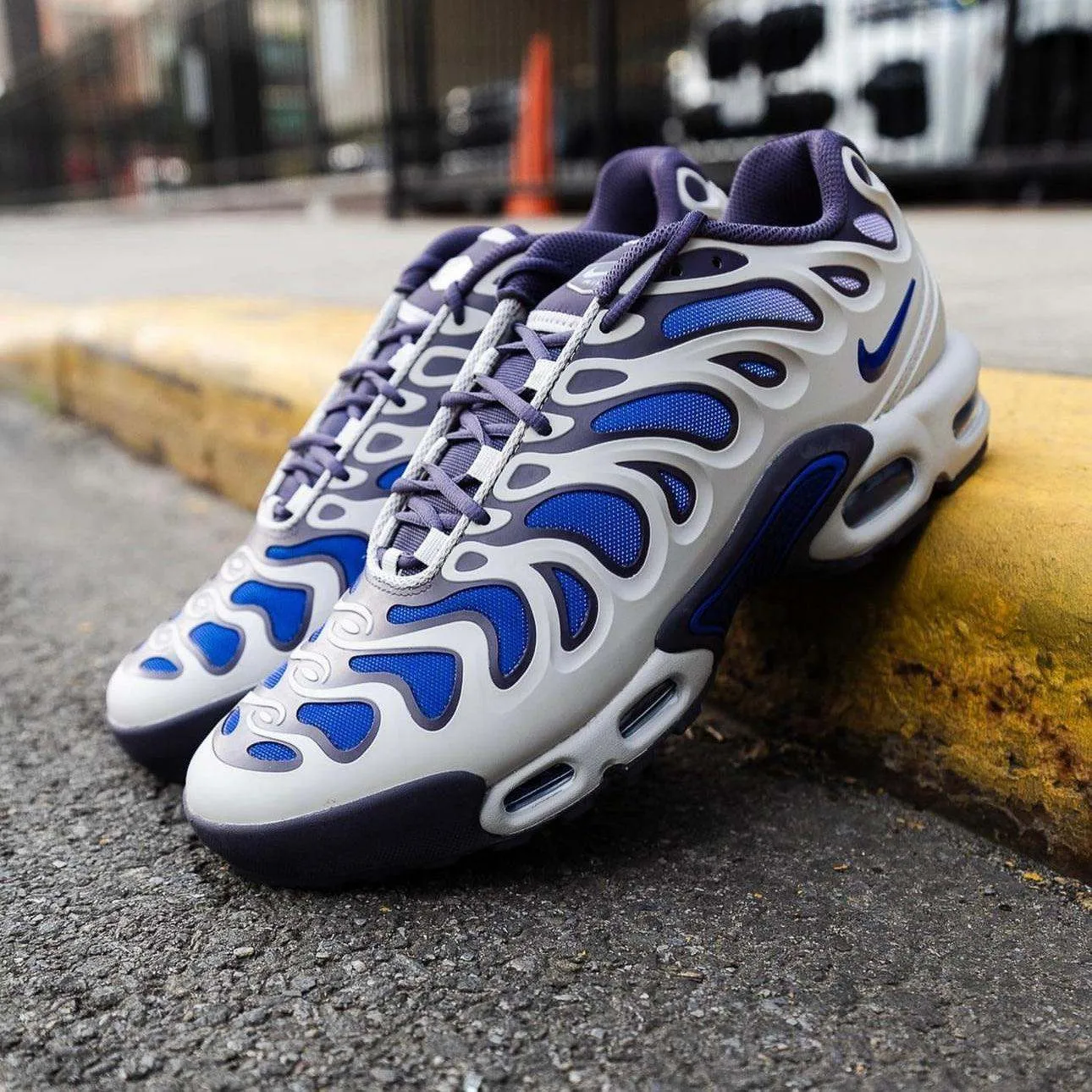 Nike Air Max Plus Drift "concord"