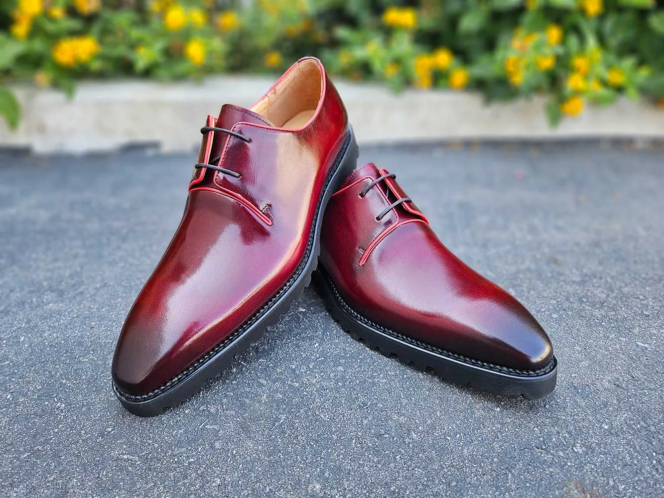 Whole Cut Derby With Lug Sole