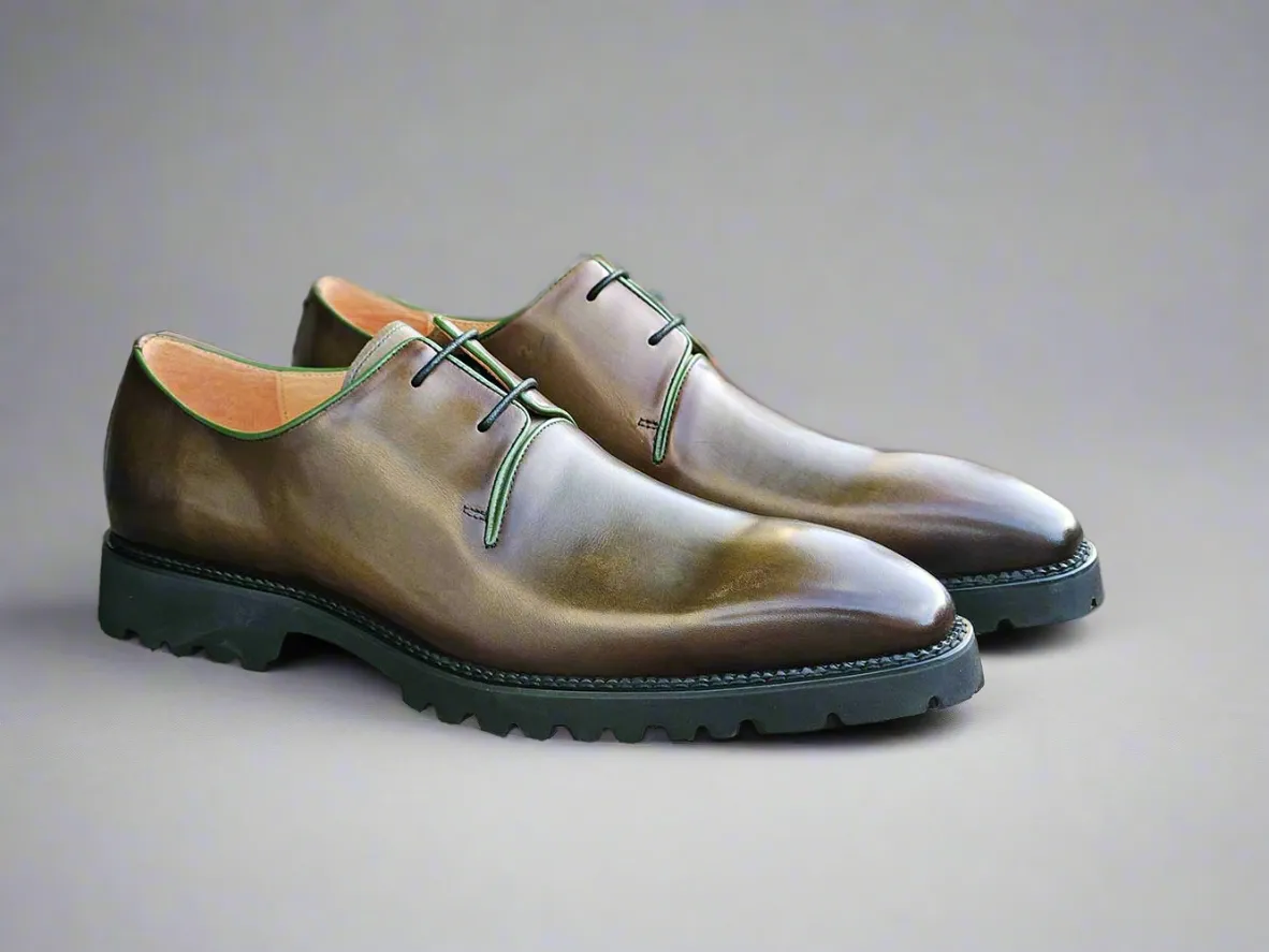 Whole Cut Derby With Lug Sole