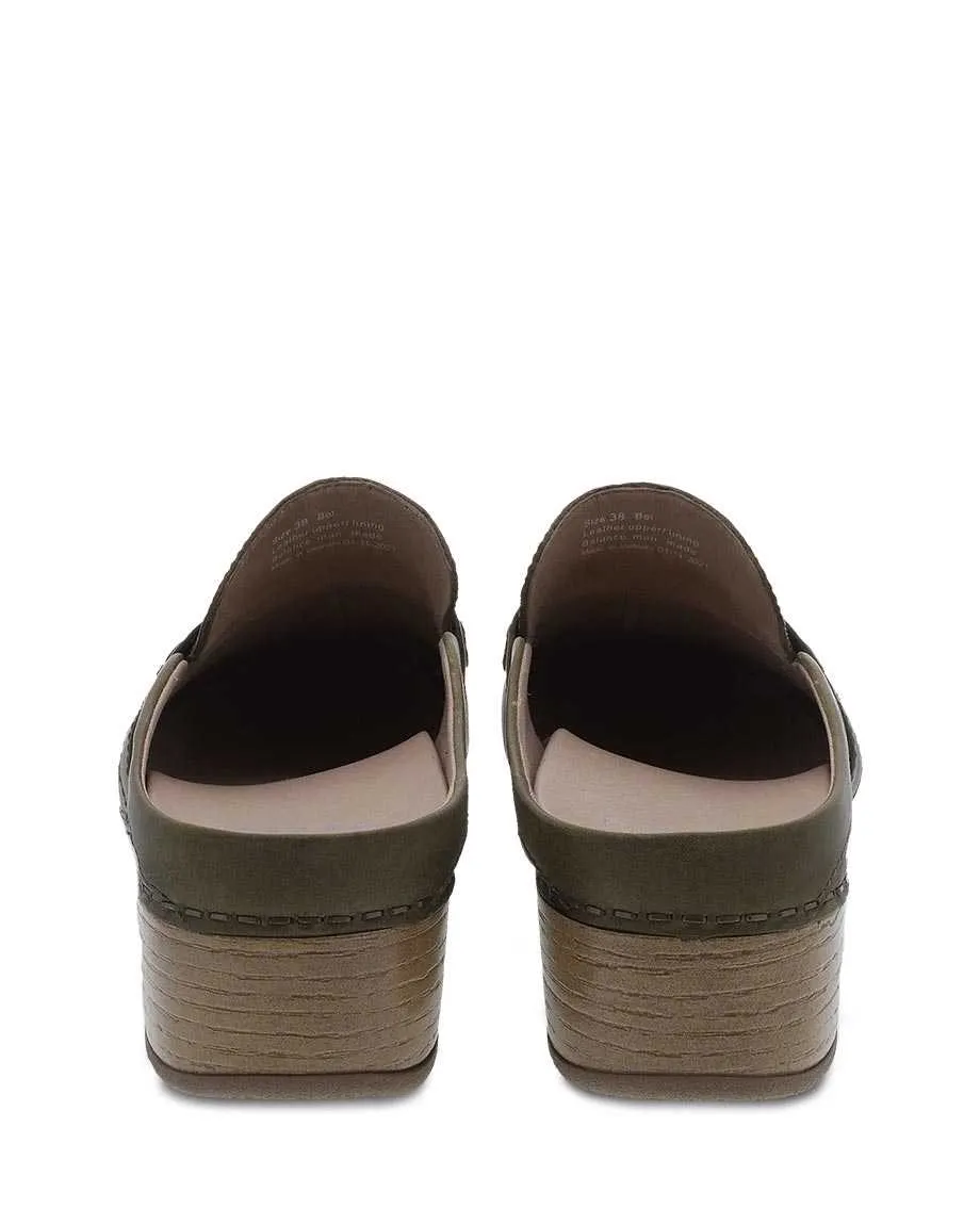 Women's Dansko Bel Color: Green Oiled Pull Up